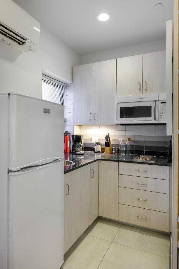 Small Fully Equipped Contemporary Studio Near Mgh ボストン エクステリア 写真
